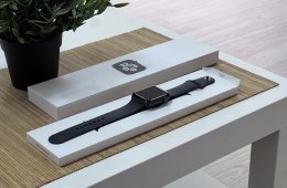 Apple Watch SE Midnight 44MM 1 ÉV Garanciával Számlával