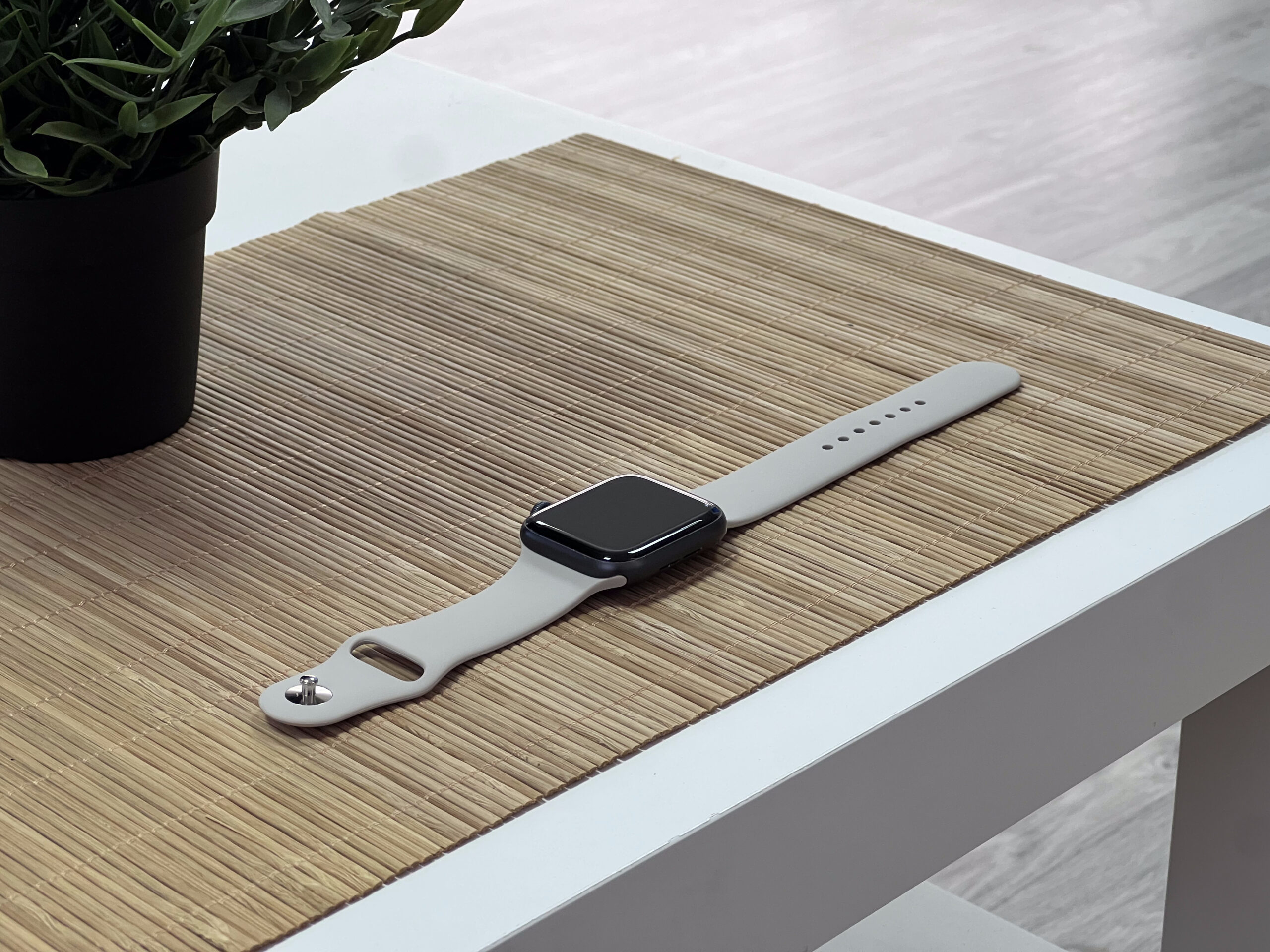 Apple Watch S5 Space Gray 44MM 1 ÉV Garanciával Számlával Aksi 92%