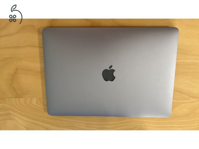 Hibátlan MacBook Pro 13.3