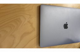 Hibátlan MacBook Pro 13.3