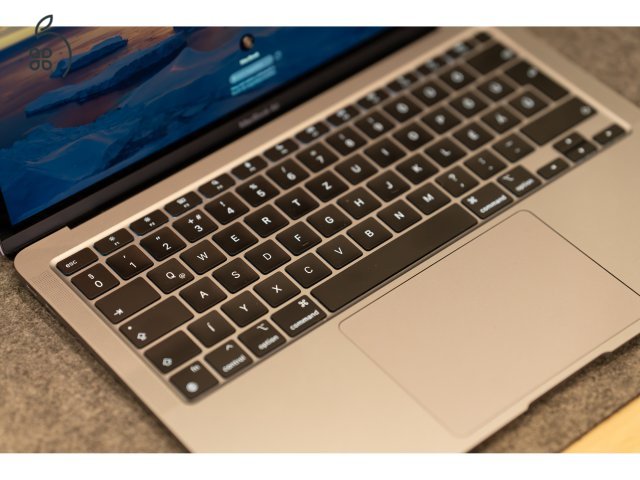 MacBook Air M1 8GB/256GB