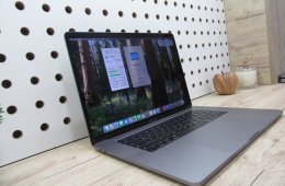 Apple Retina Macbook Pro 15 - 2019 - Használt, megkímélt