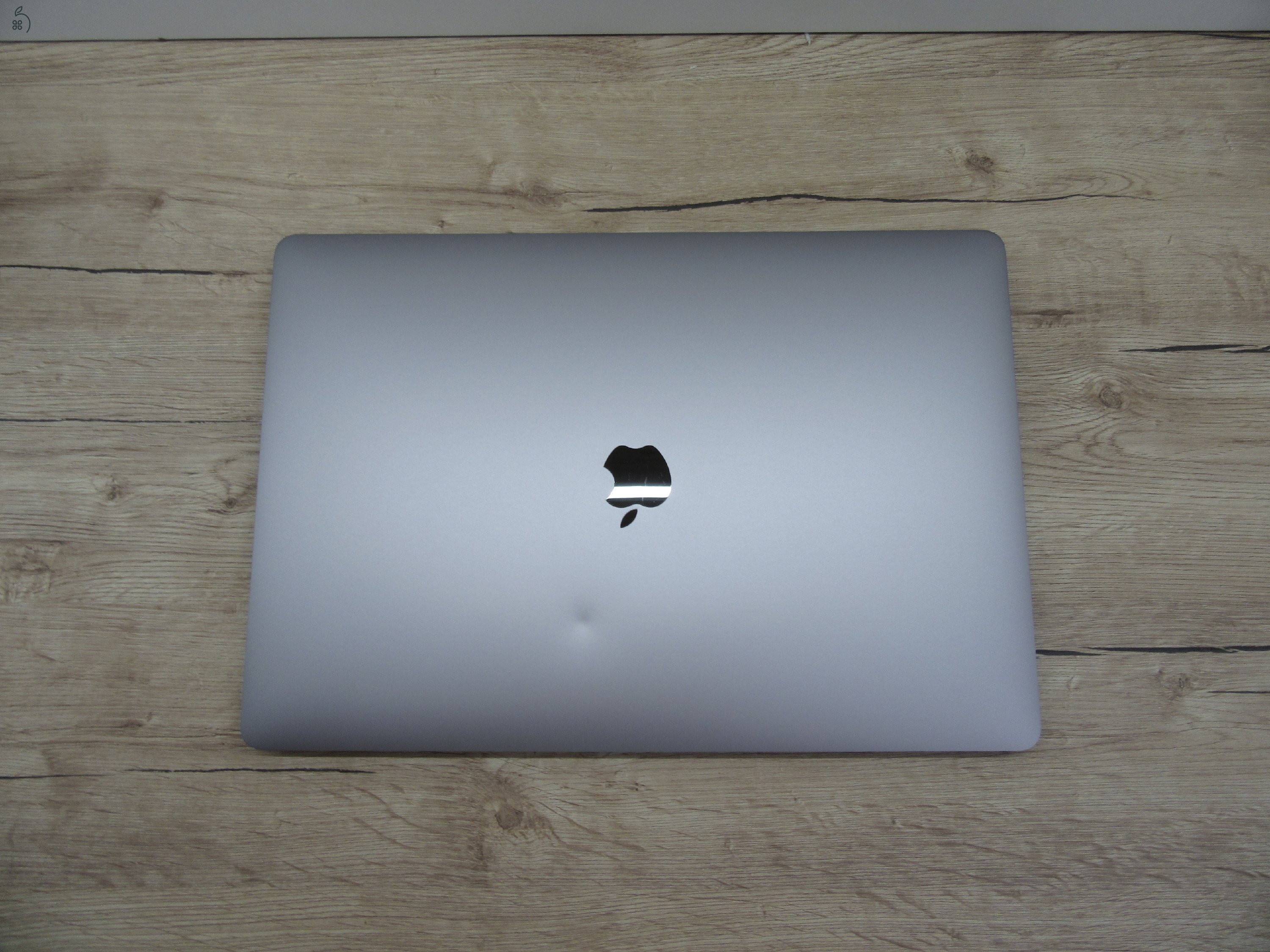 Apple Retina Macbook Pro 16 - 2019 - Használt, megkímélt