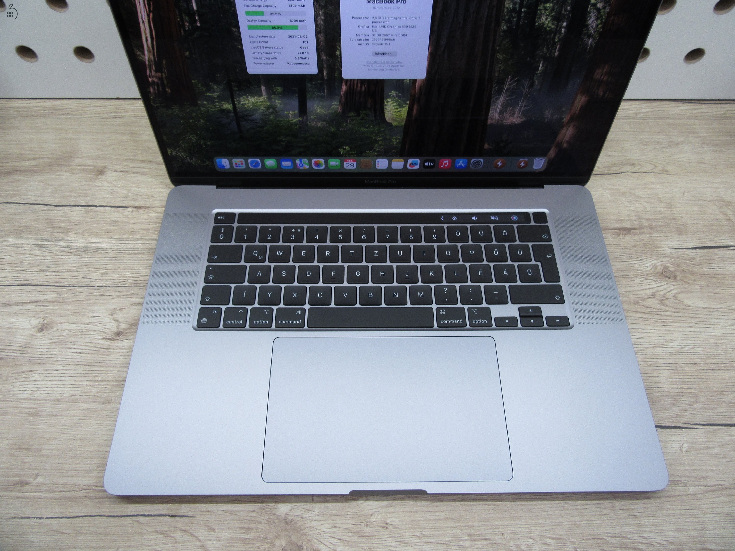 Apple Retina Macbook Pro 16 - 2019 - Használt, megkímélt