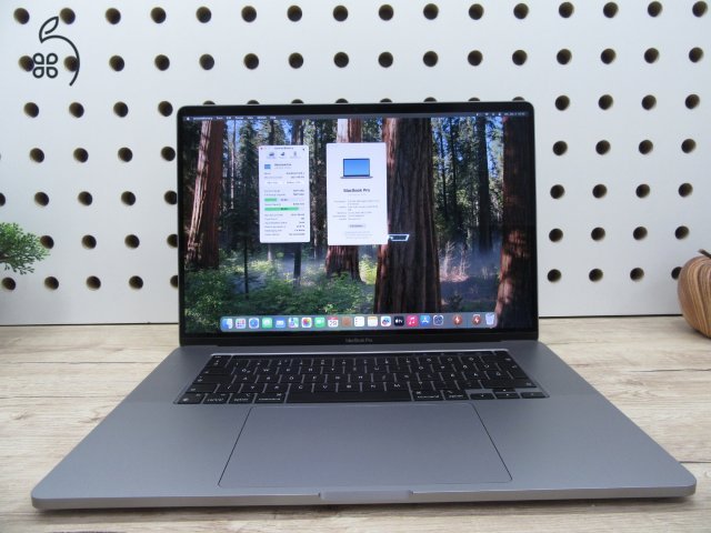 Apple Retina Macbook Pro 16 - 2019 - Használt, megkímélt