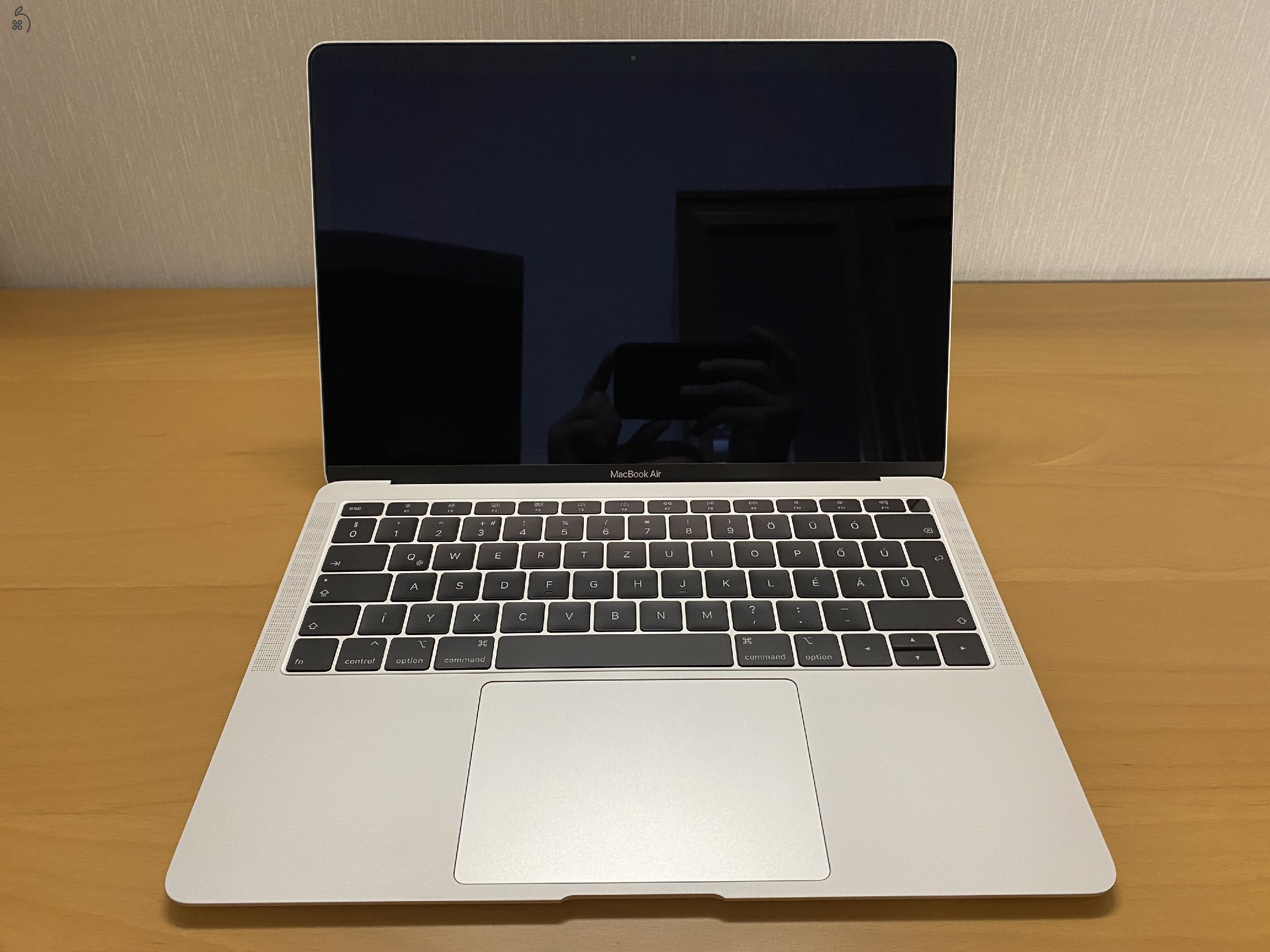 ELADÓ MAKULÁTLAN MacBook Air 2018 i5, 128 GB, MAGYAR billentyűzet, dobozában!