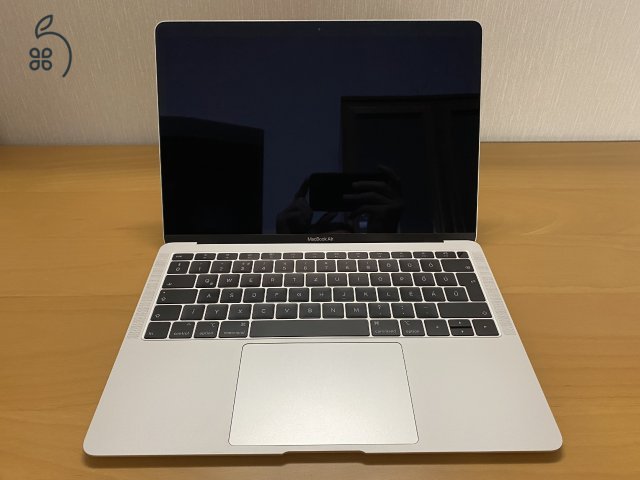 ELADÓ MAKULÁTLAN MacBook Air 2018 i5, 128 GB, MAGYAR billentyűzet, dobozában!