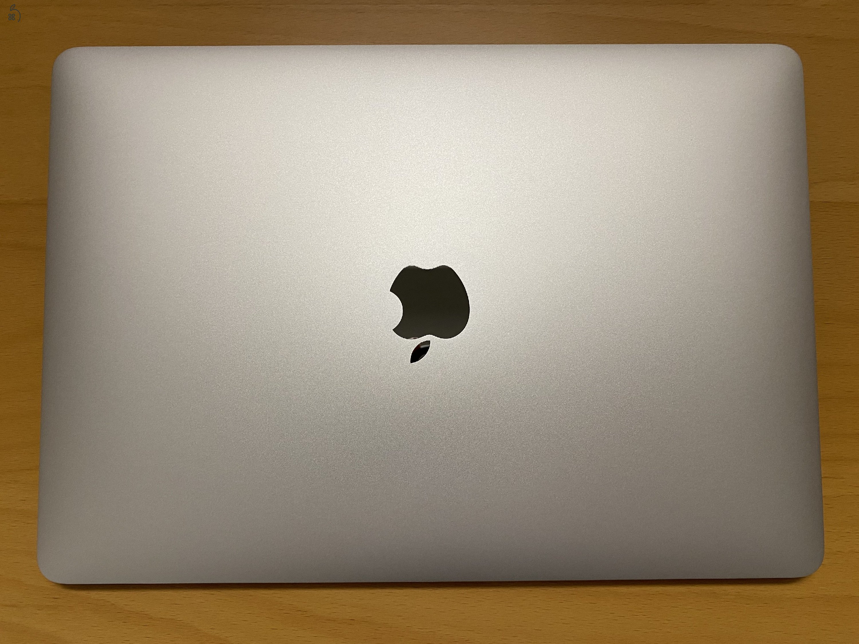 ELADÓ MAKULÁTLAN MacBook Air 2018 i5, 128 GB, MAGYAR billentyűzet, dobozában!