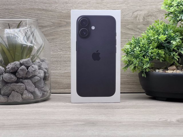 Bontatlan Új iPhone 16 Black 128GB 1 ÉV Apple Garancia Számlával