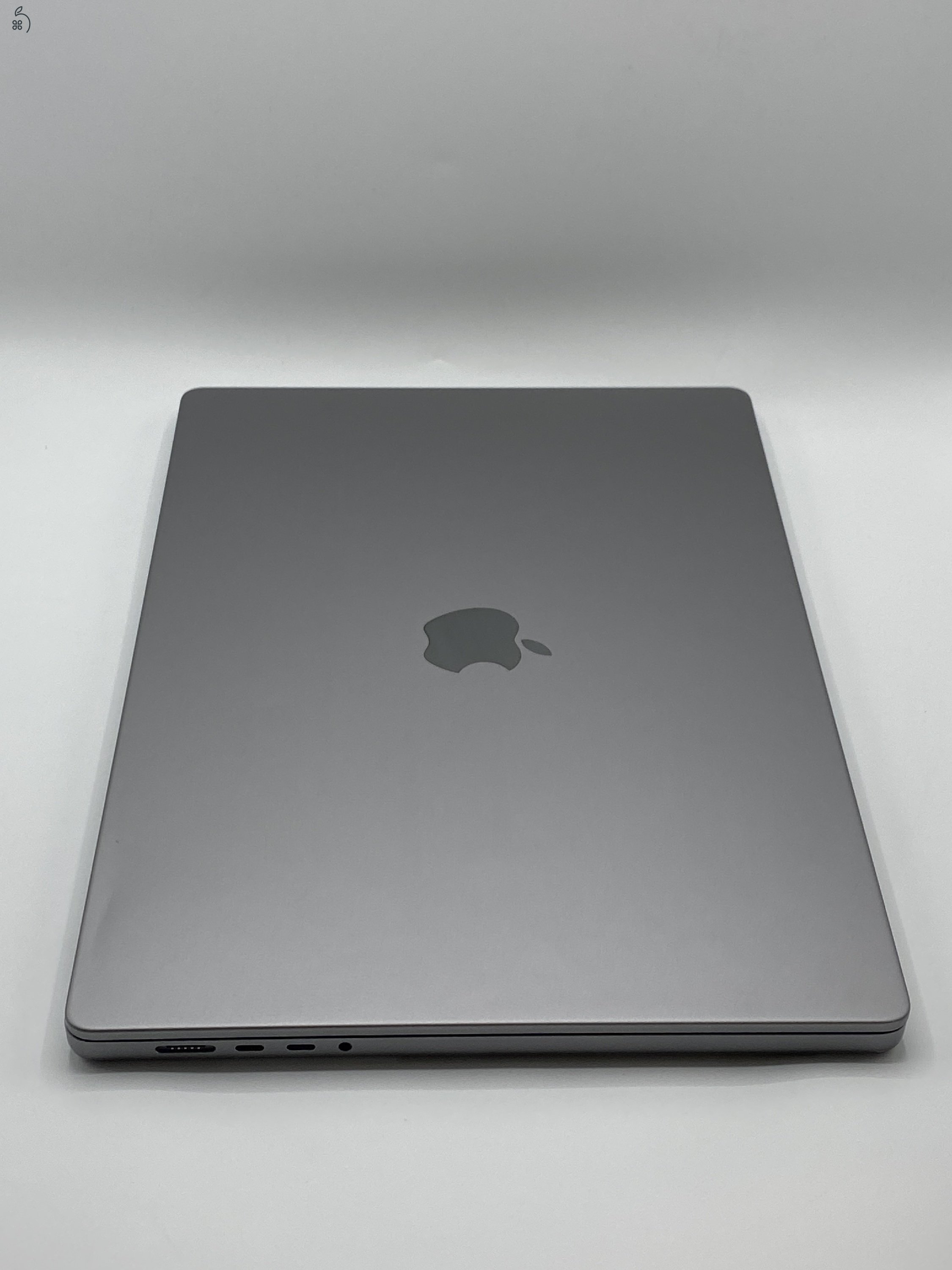 MacBook Pro 16