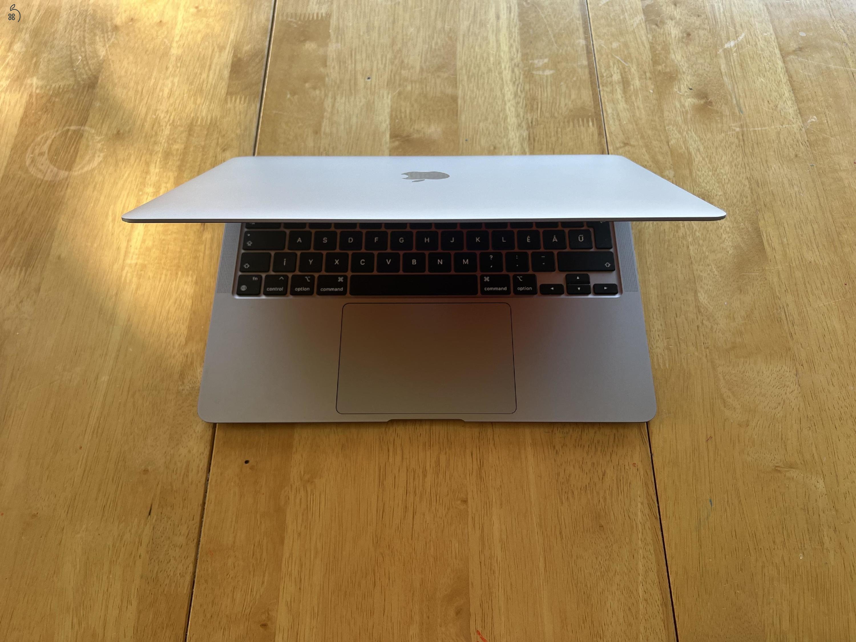 MacBook Air Retina 13