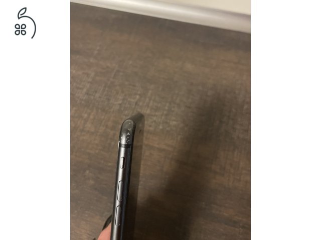 iPhone 8 space grey 64G 3 db tokkal