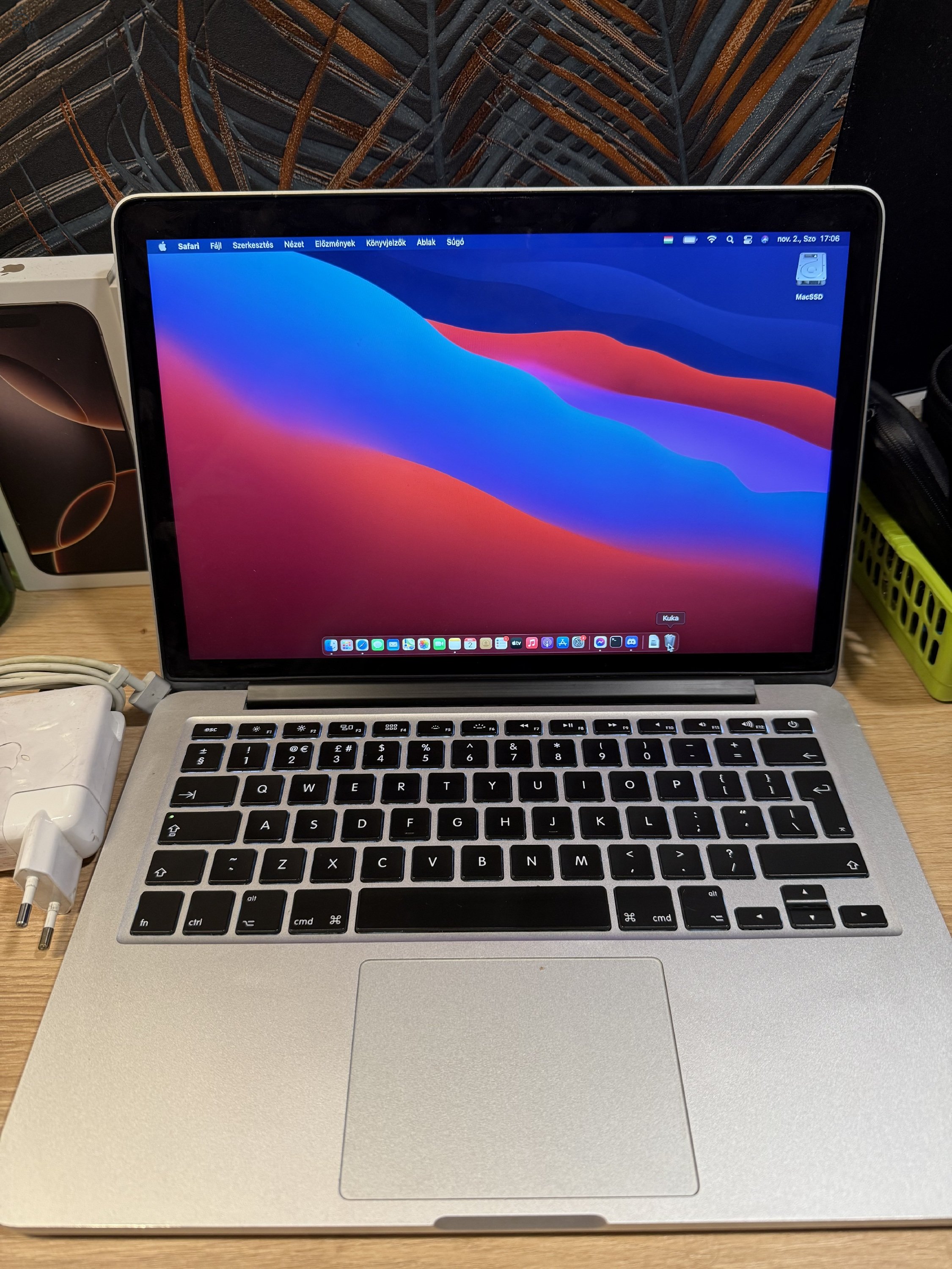 Macbook Pro Mid-2014 i5 256GB 8GB