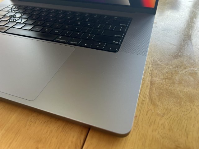 MacBook Pro 16