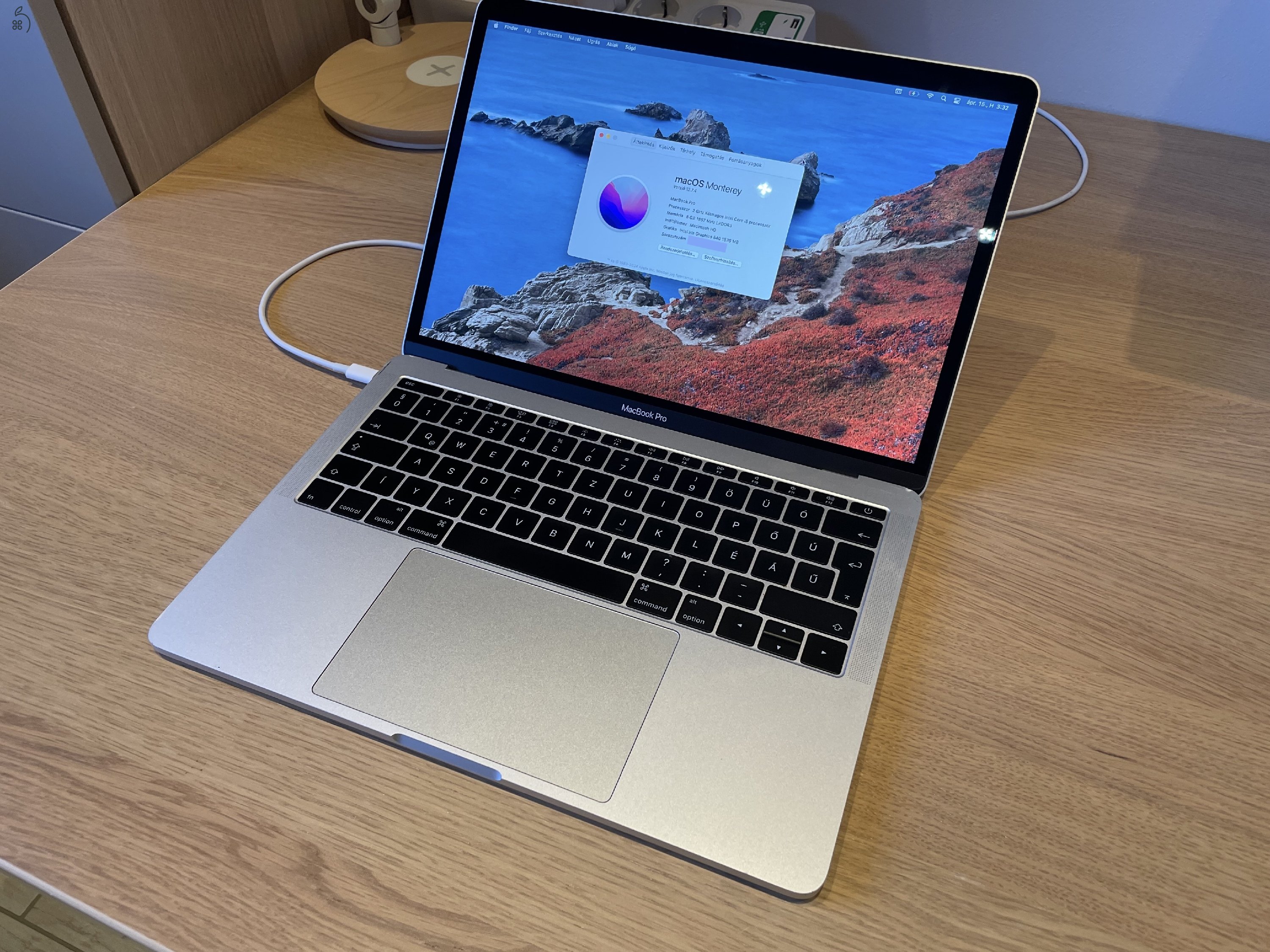 MacBook Pro Retina 13, 2016, 2,0 GHz-es kétmagos Intel Core i5, 8GB RAM, 256GB SSD