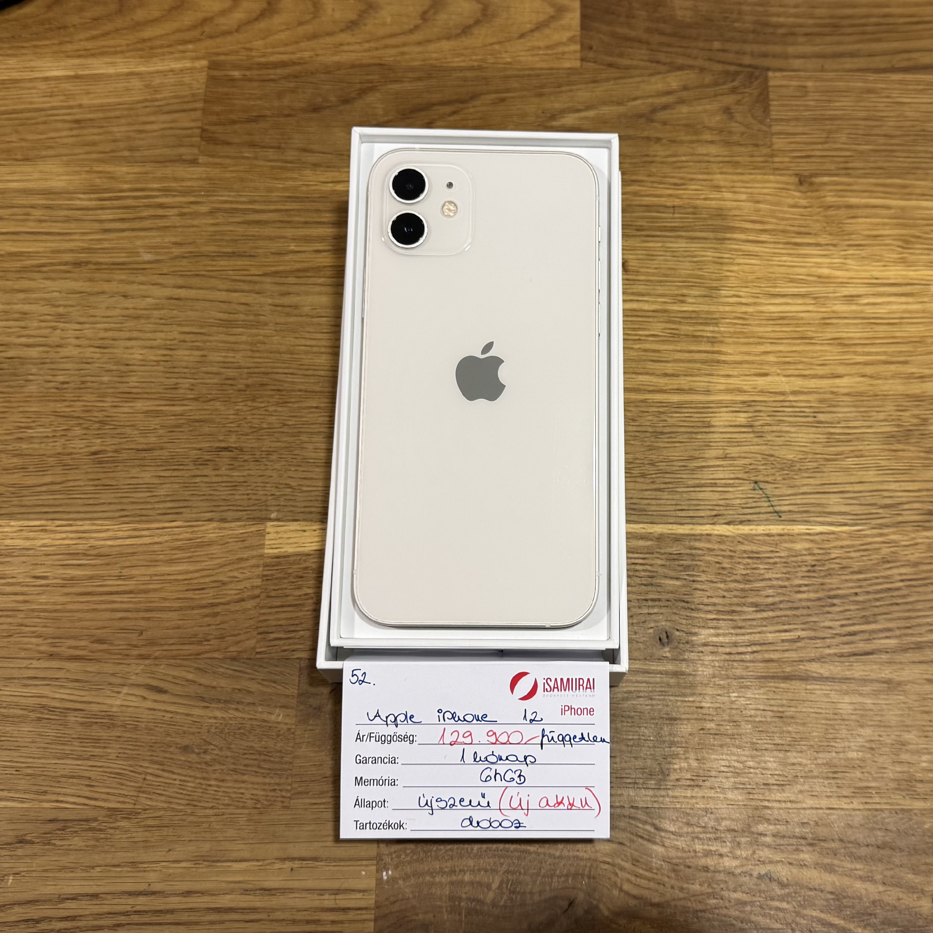 52. Apple iPhone 12 - 64 GB - Fehér - ÚJ AKKU - Újszerű