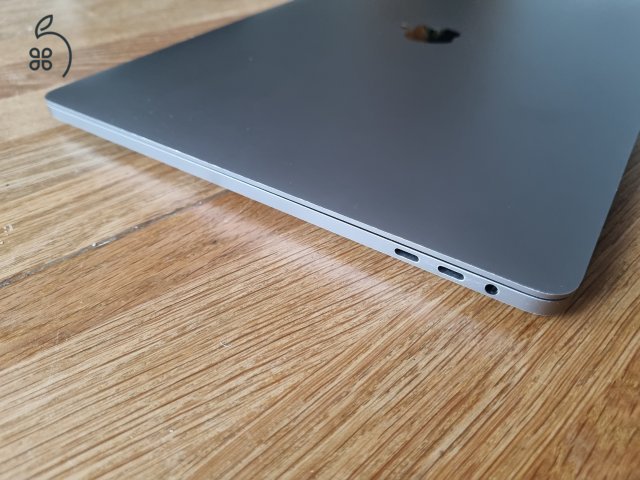 MacBook Pro Retina 16