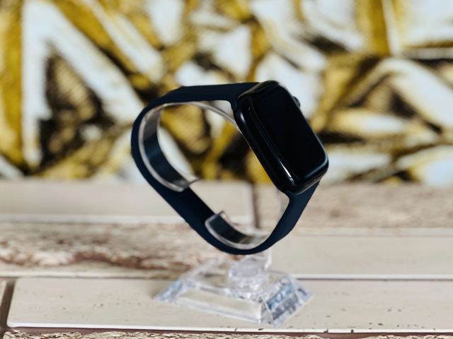 Apple Watch Series 7 Nike 45mm GPS A2474  Aluminium Midnight szép állapotú - 12 HÓ GARANCIA