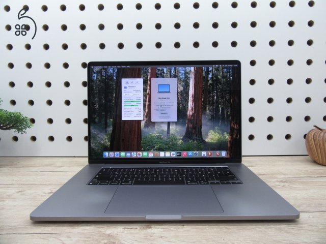 Apple Retina Macbook Pro 16 - 2019 - Használt, megkímélt