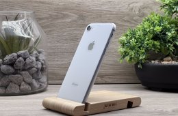 iPhone 8 Silver 64GB 1 ÉV Garanciával Számlával Aksi 95%