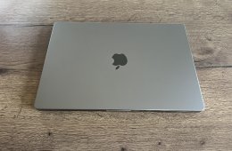 Akku 100% - MacBook Pro 16