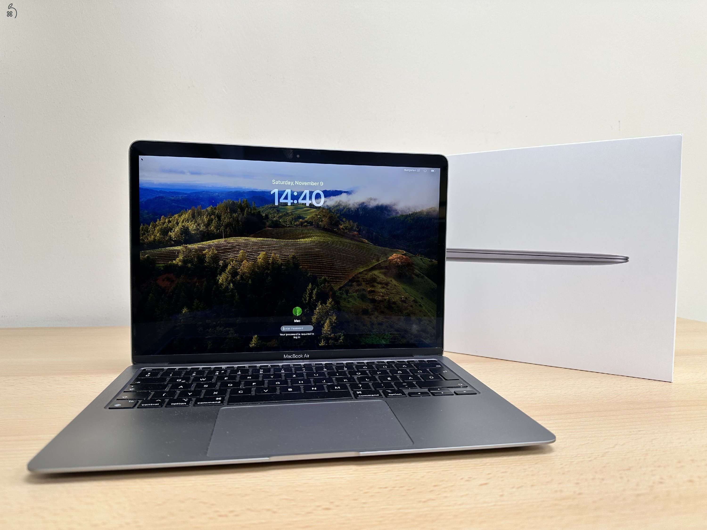 Üzletből, garanciával, újszerű dobozos Macbook Air Retina M1 13