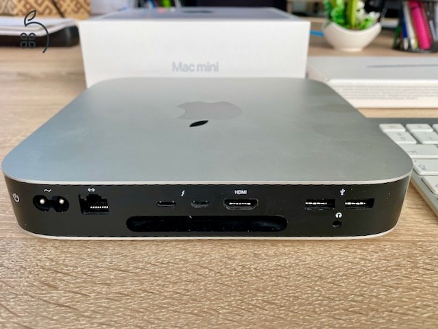 Mac mini M1 + Apple billentyűzet + Apple trackpad