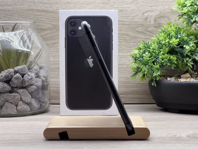 iPhone 11 Black 128GB 1 ÉV Garanciával Számlával Aksi 100%