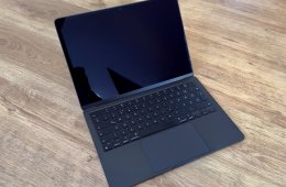 MacBook Air 2022 M2 éjfekete