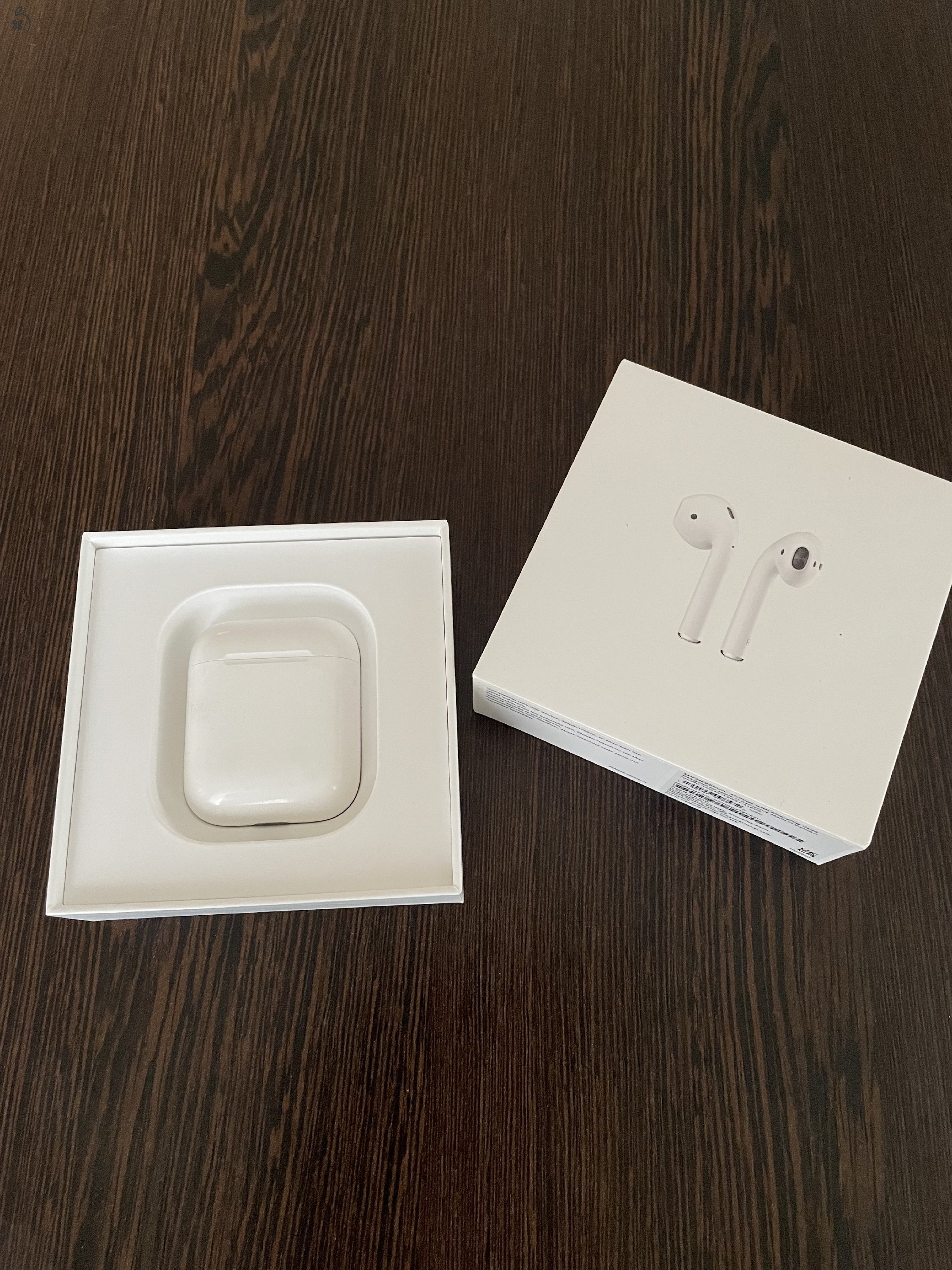 Használt Airpods (2. generációs)