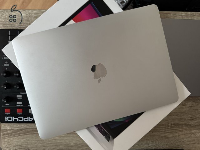 Macbook PRO M1 8gb /256