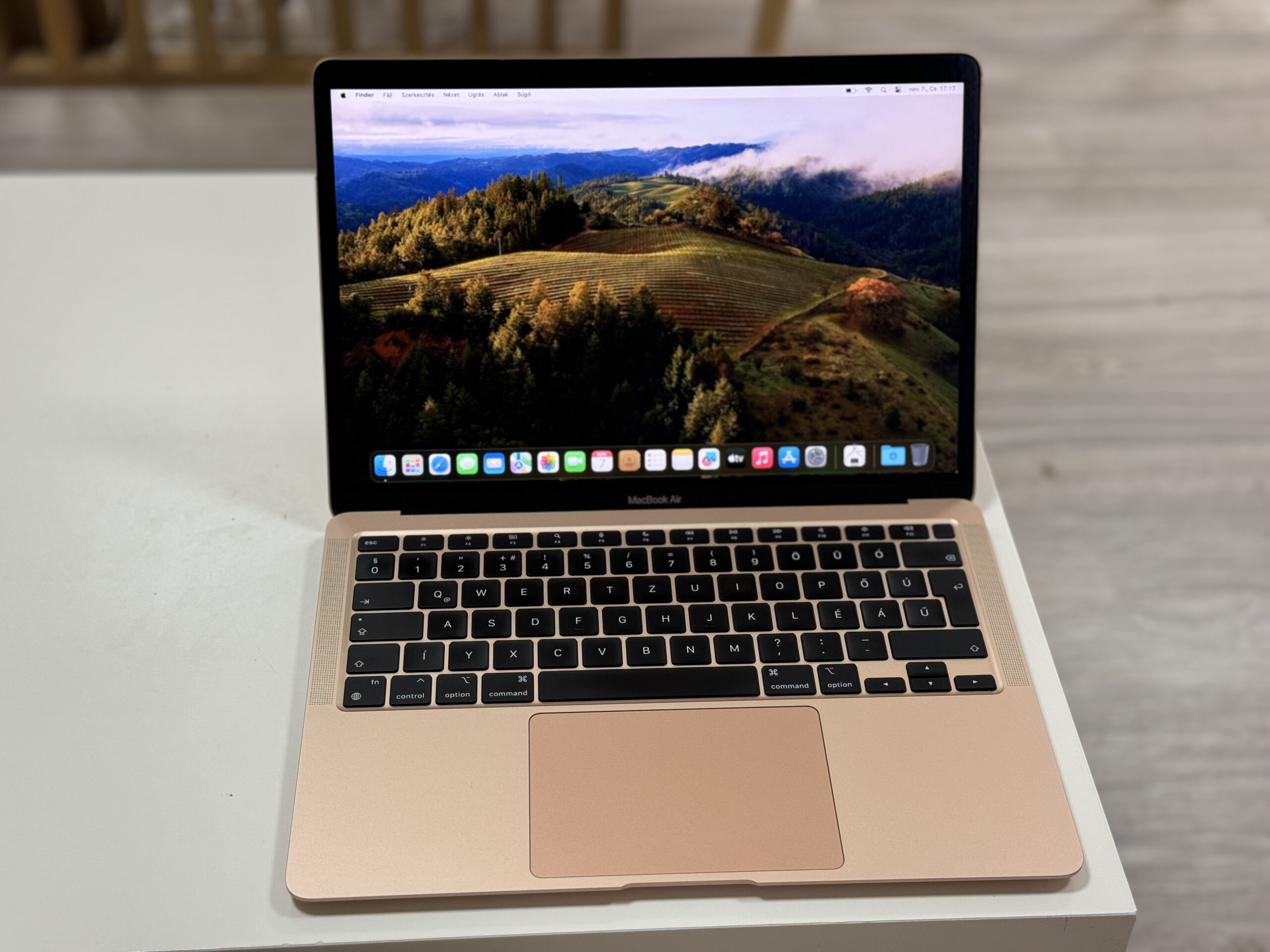 Hibátlan MacBook Air 2020 13 M1 256GB 1 ÉV Garanciával Számlával