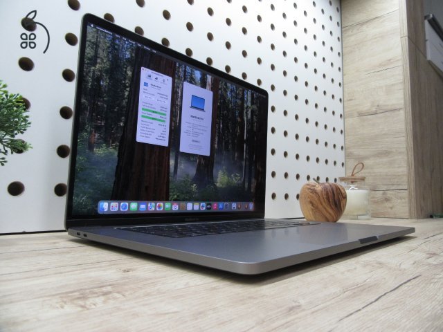 Apple Retina Macbook Pro 16 - 2019 - Használt, megkímélt