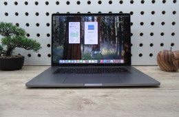 Apple Retina Macbook Pro 16 - 2019 - Használt, megkímélt