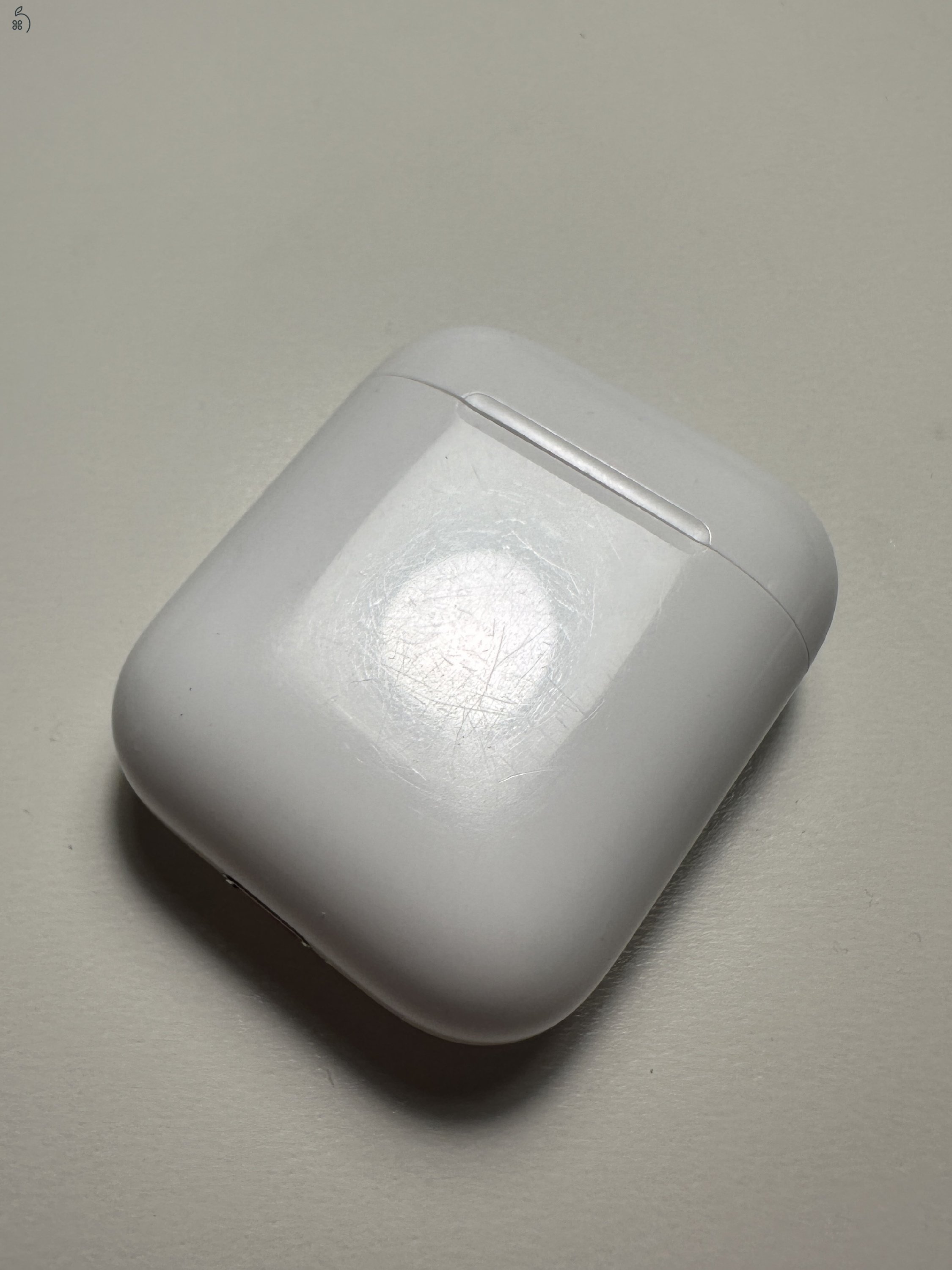 Megkímélt Airpods 2nd gen. dobozával