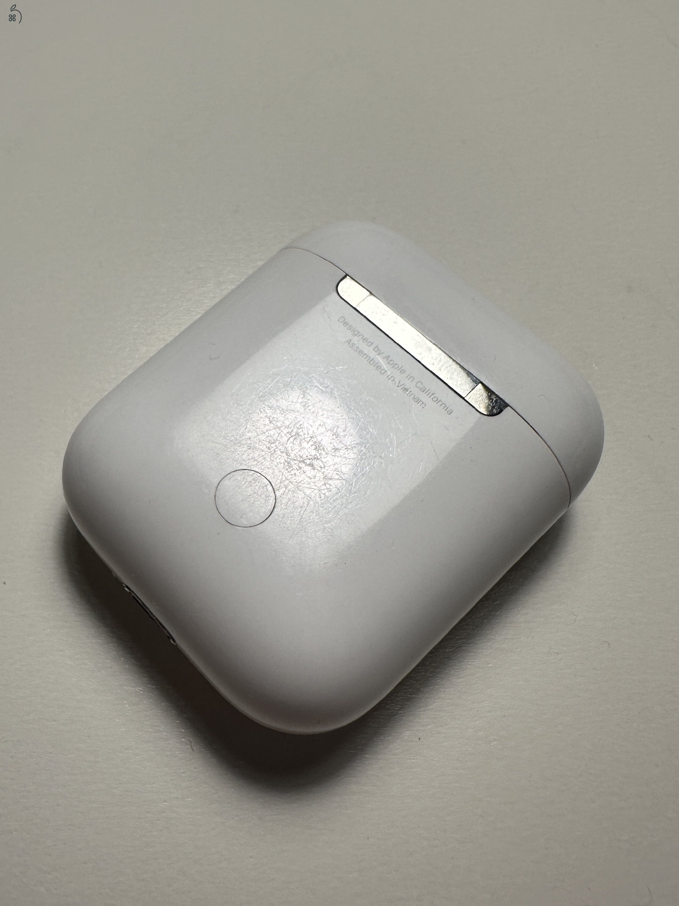 Megkímélt Airpods 2nd gen. dobozával