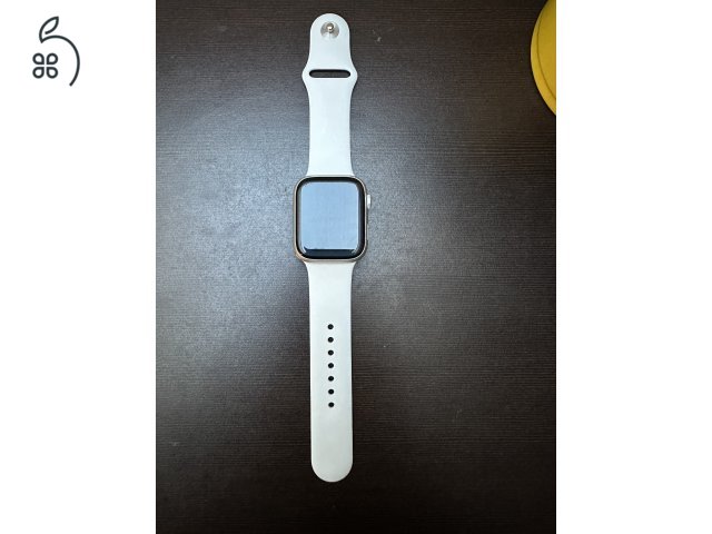 Eladó Apple Watch Series 8 45 mm