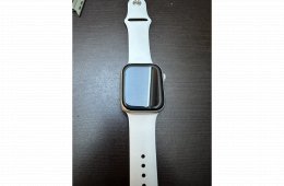 Eladó Apple Watch Series 8 45 mm