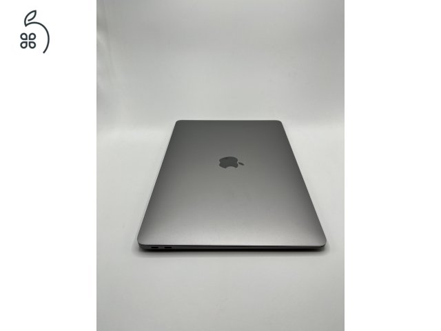 MacBook Air 13 inch M1 8c/7c 16GB RAM 27% ÁFA (0143)