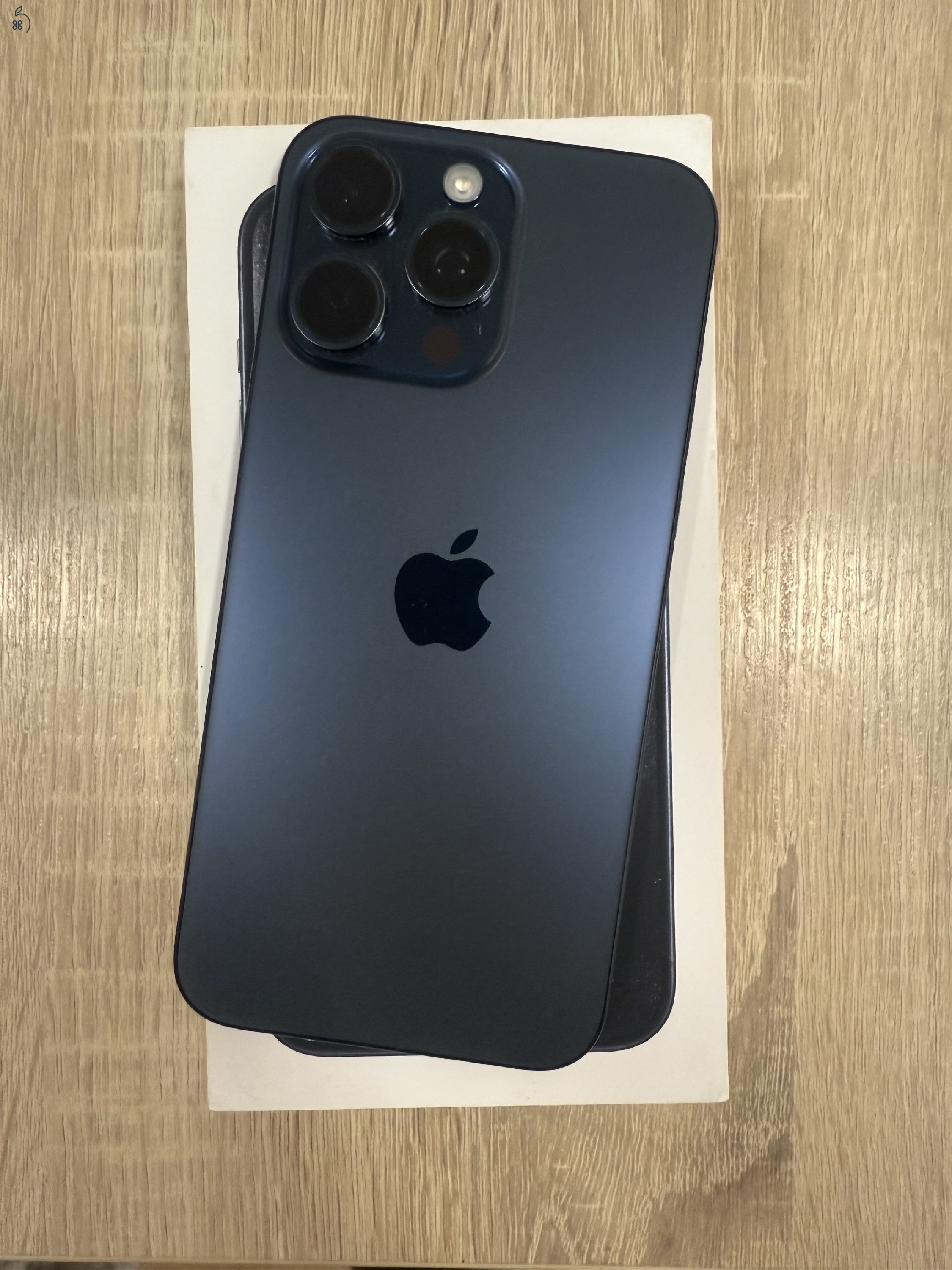 iPhone 15 Pro Max 256GB Fekete, gyárilag független, kifogástalan állapotban