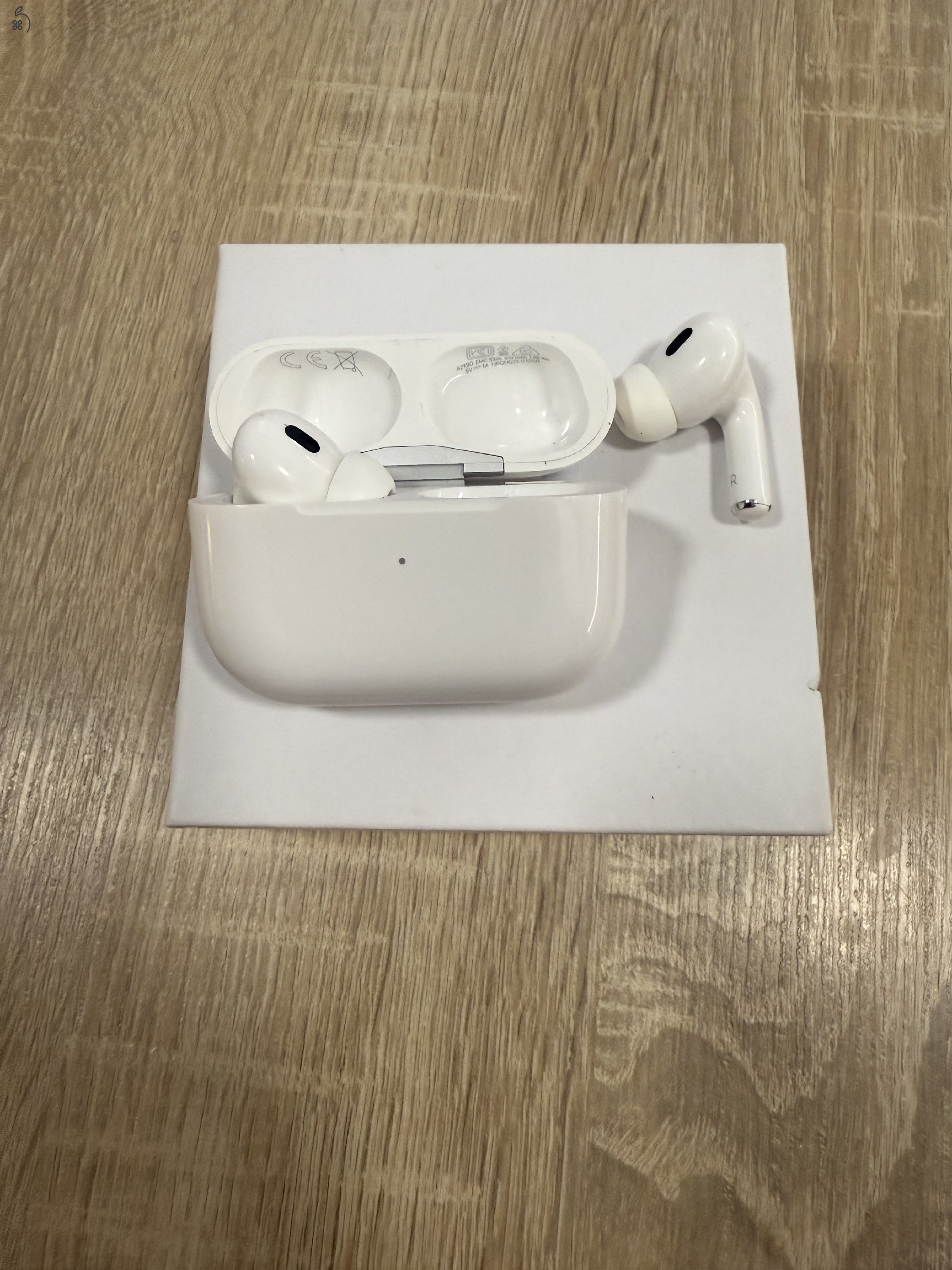 AirPods Pro (A2084)