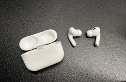 Apple Airpods 2 tokeletes állapotban, szamlaval es garanciaval dobozaban