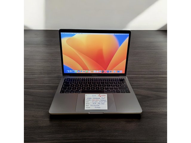 14. Apple MacBook Pro 13