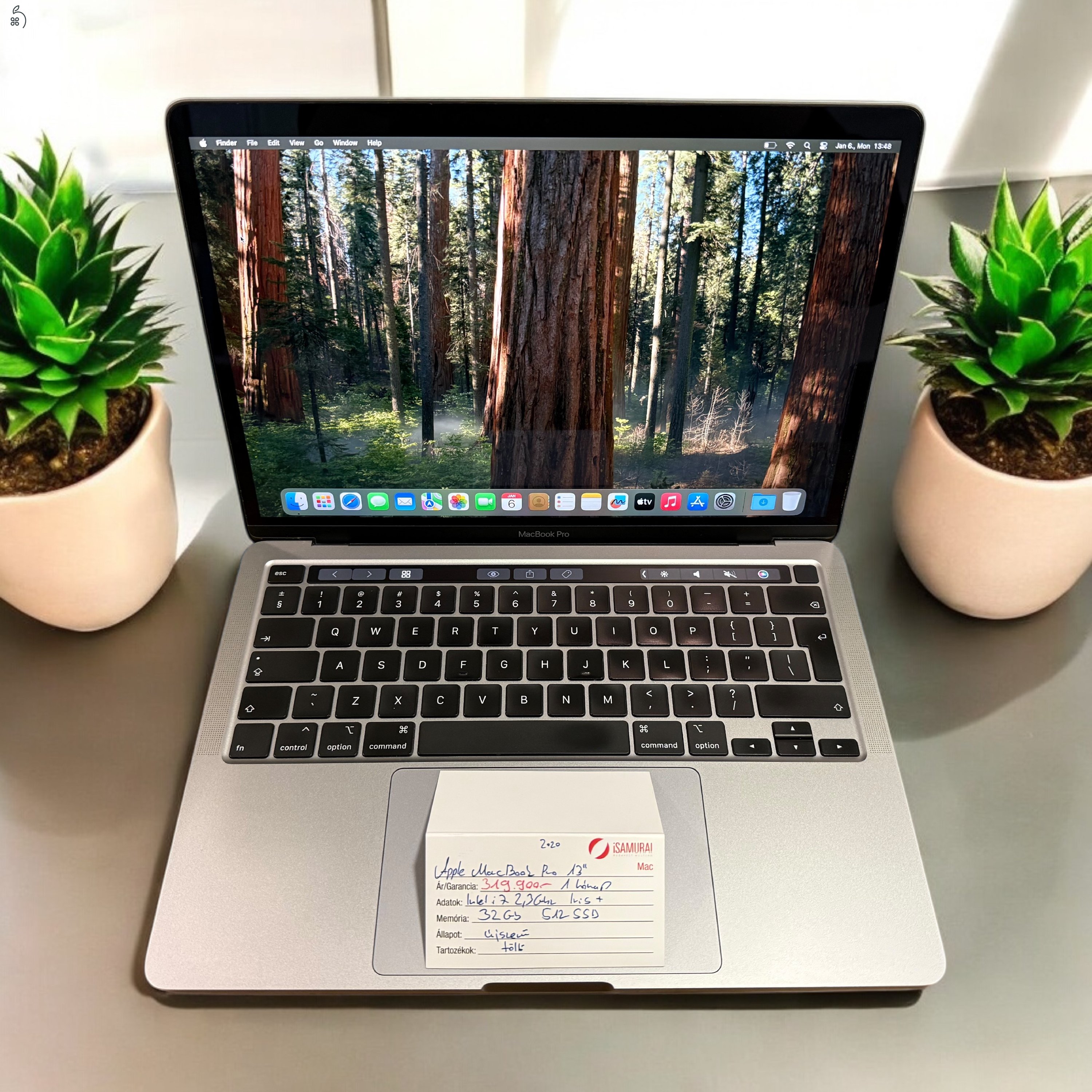 108. Apple MacBook Pro 13