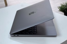 Hibátlan MacBook Air 2020 13 M1 256GB 1 ÉV Garanciával Számlával Aksi 93%