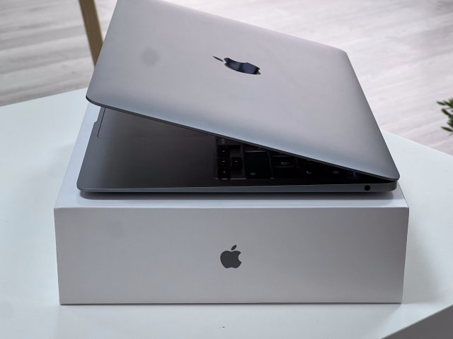 Hibátlan MacBook Air 2020 13 M1 256GB 1 ÉV Garanciával Számlával