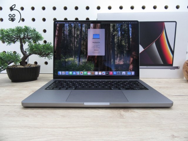  Apple Retina Macbook 14 M1 Pro - 2021 - Használt, újszerű 