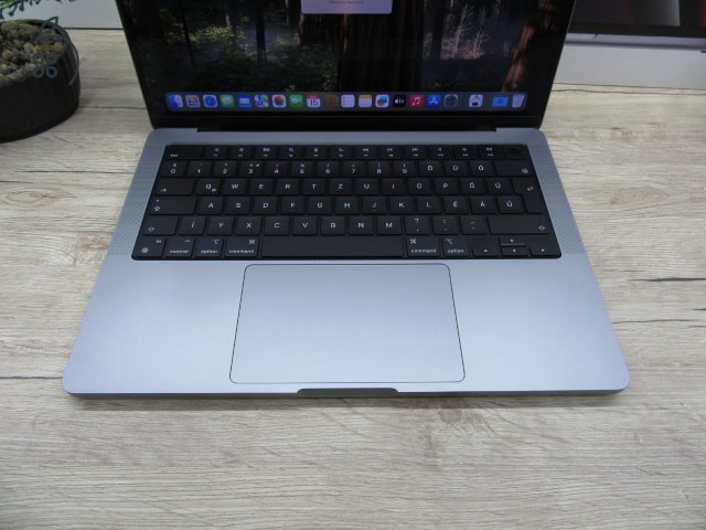  Apple Retina Macbook 14 M1 Pro - 2021 - Használt, újszerű 