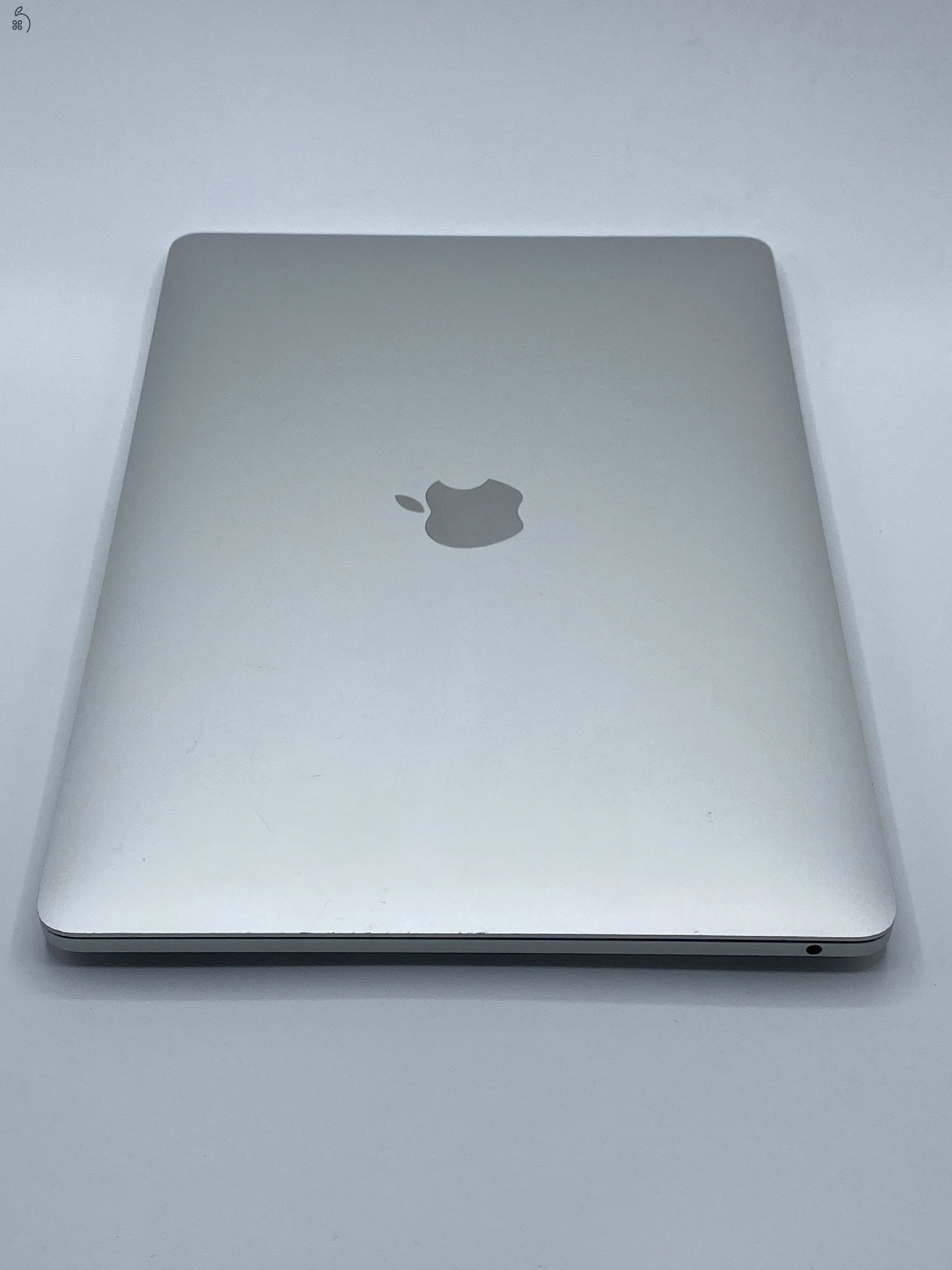 mytech.hu MacBook Pro 2021 M1 pro 13 inch 16gb ram 27% Áfás!!