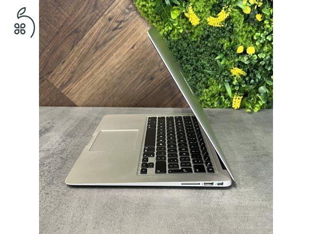  Újszerű Apple MacBook Air 13